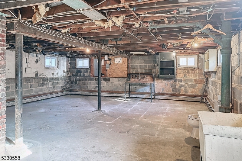 Crystal Woods - Residential