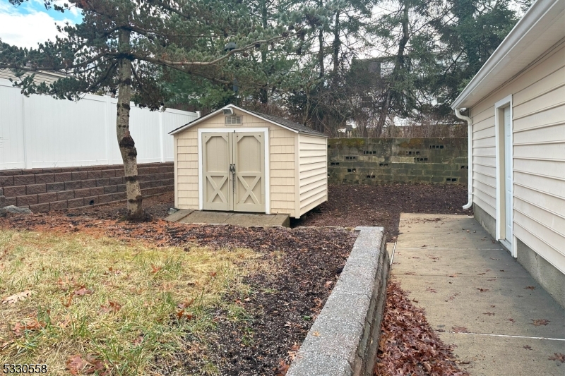 Crystal Woods - Residential