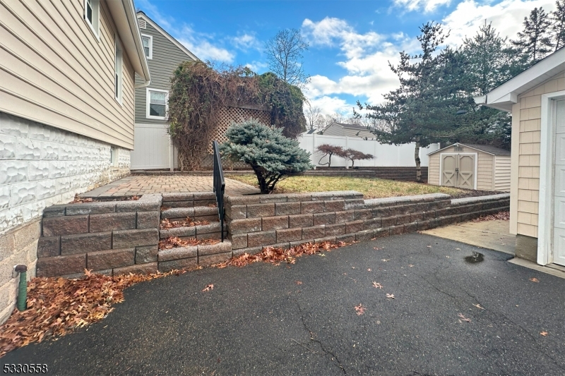 Crystal Woods - Residential