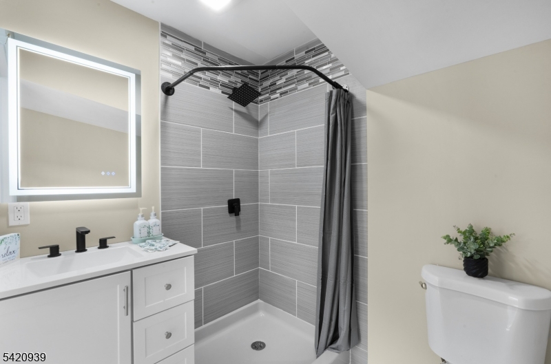 Lake Rogerene - Residential