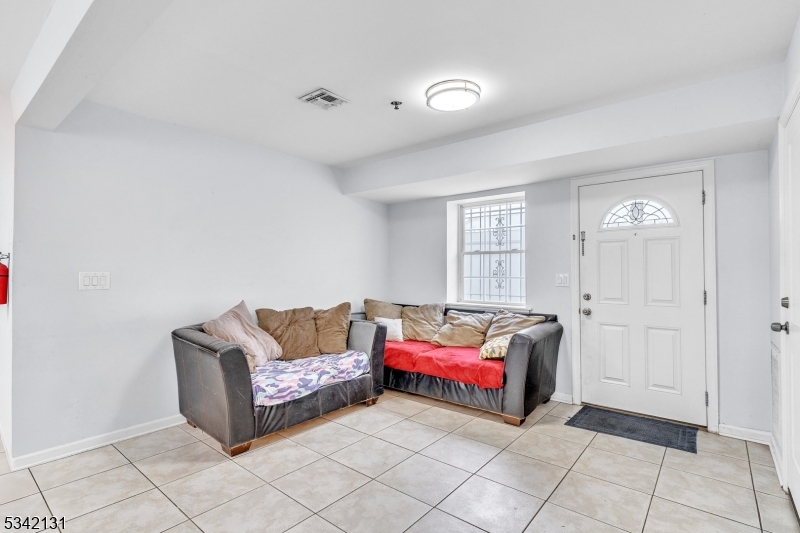 South Ironbound - Residential Income