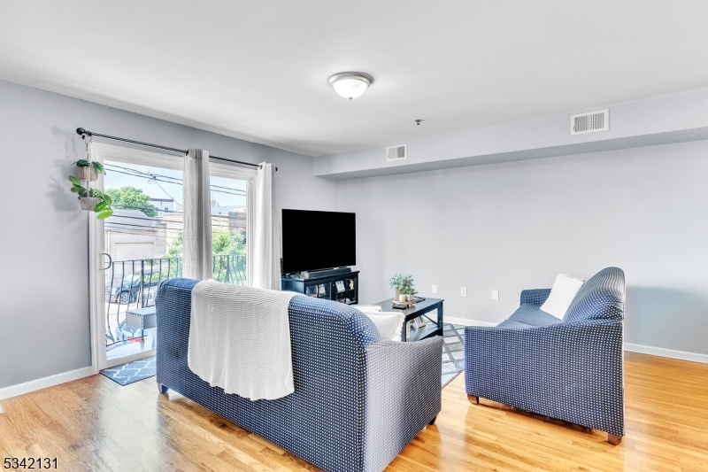 South Ironbound - Residential Income