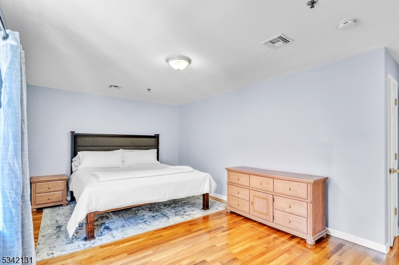 South Ironbound - Residential Income