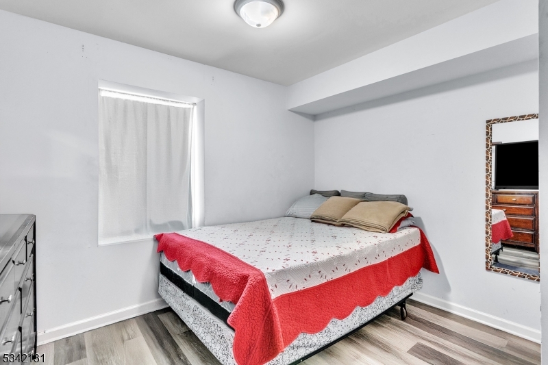 South Ironbound - Residential Income