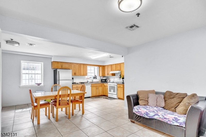 South Ironbound - Residential Income