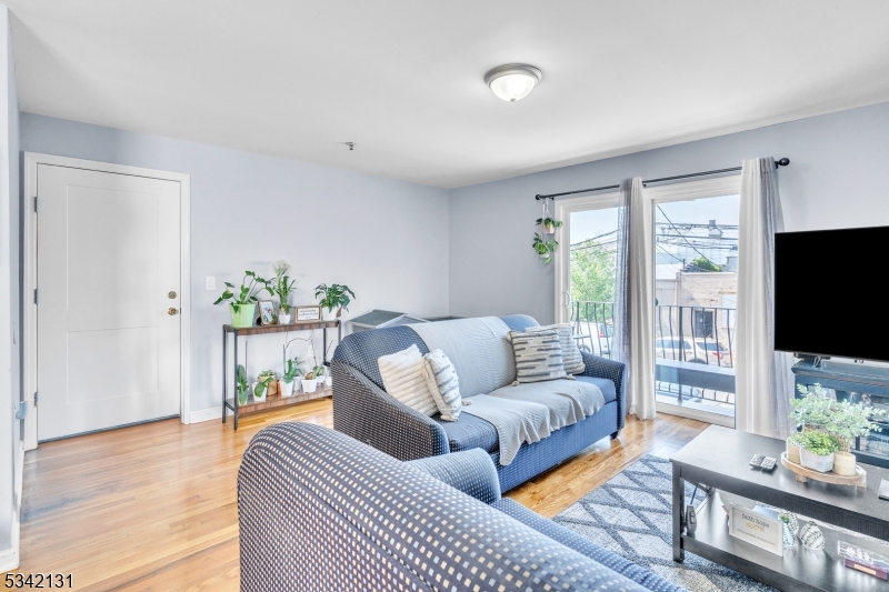 South Ironbound - Residential Income