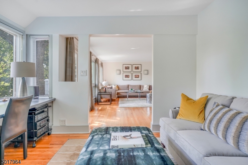 OLD SHORT HILLS - Residential