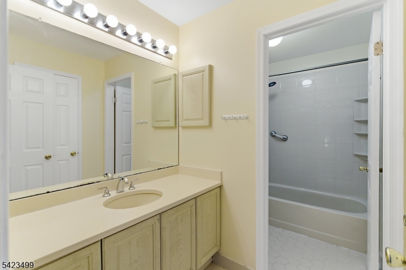 Nob Hill - Residential Lease