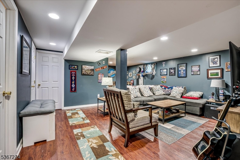 South Plainfield Boro, New Jersey 07080, United States, 3 Bedrooms Bedrooms, ,2 BathroomsBathrooms,Residential,Active,158788