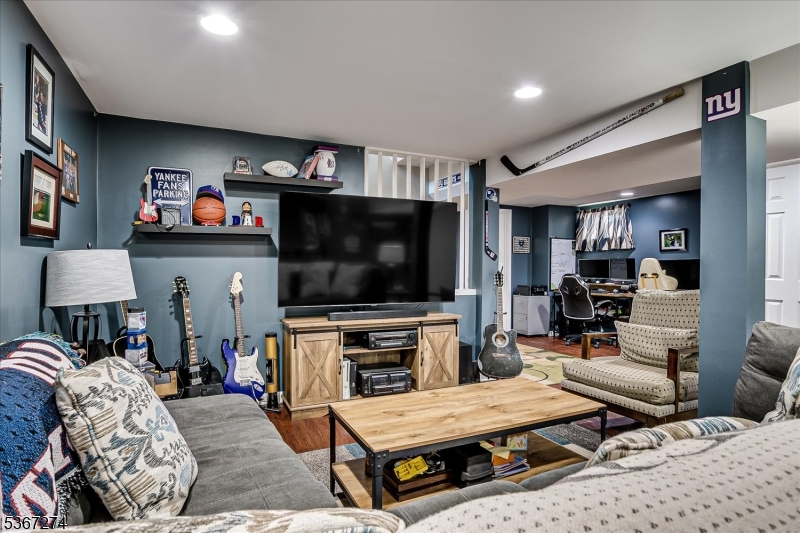 South Plainfield Boro, New Jersey 07080, United States, 3 Bedrooms Bedrooms, ,2 BathroomsBathrooms,Residential,Active,158788