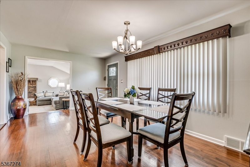 South Plainfield Boro, New Jersey 07080, United States, 3 Bedrooms Bedrooms, ,2 BathroomsBathrooms,Residential,Active,158788