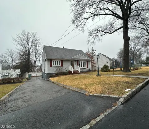 31 Phyllis Rd, West Orange Twp., NJ 07052 - MLS#: 3955895
