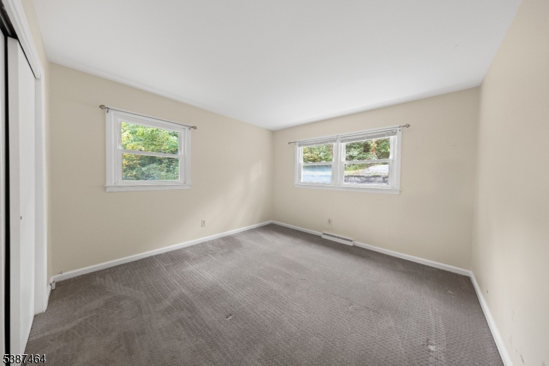 Pleasant Valley Lake - Residential Lease