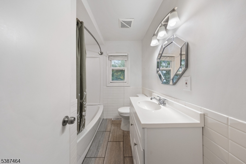 Pleasant Valley Lake - Residential Lease