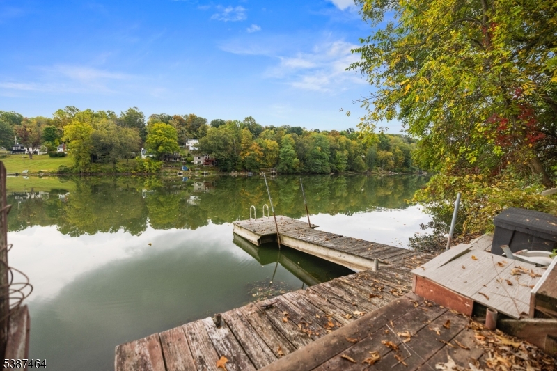 Pleasant Valley Lake - Residential Lease