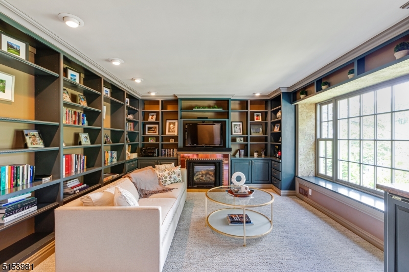 Rolling Hills - Residential