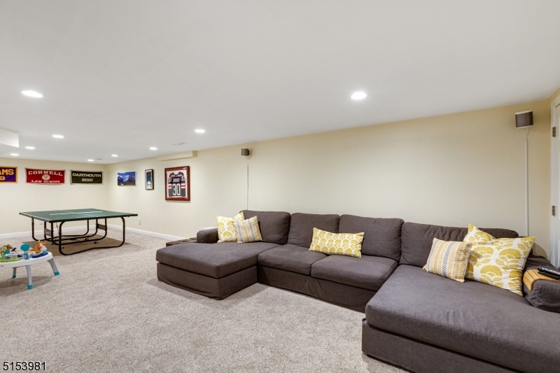 Rolling Hills - Residential