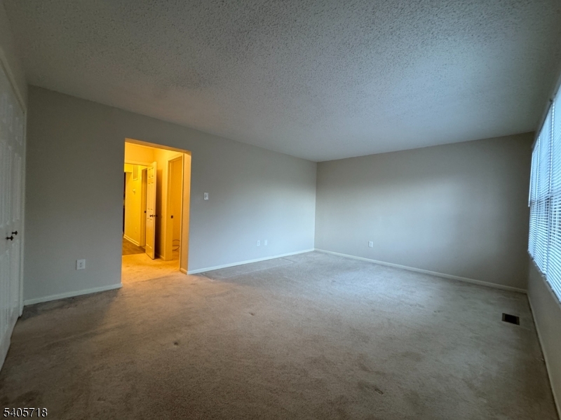 Heritage Lakes at the Quarr - Residential Lease