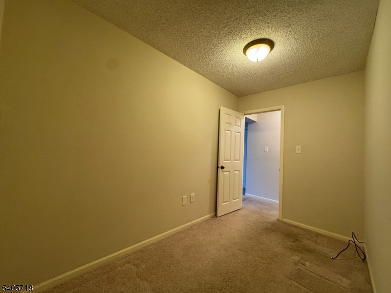 Heritage Lakes at the Quarr - Residential Lease