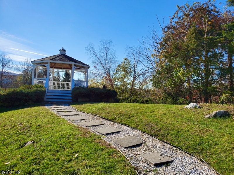 Heritage Lakes at the Quarr - Residential Lease