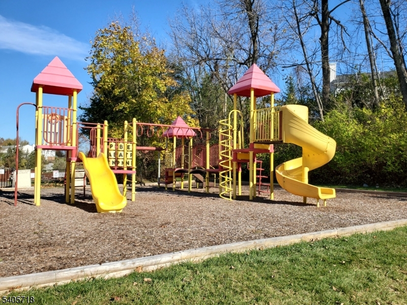 Heritage Lakes at the Quarr - Residential Lease