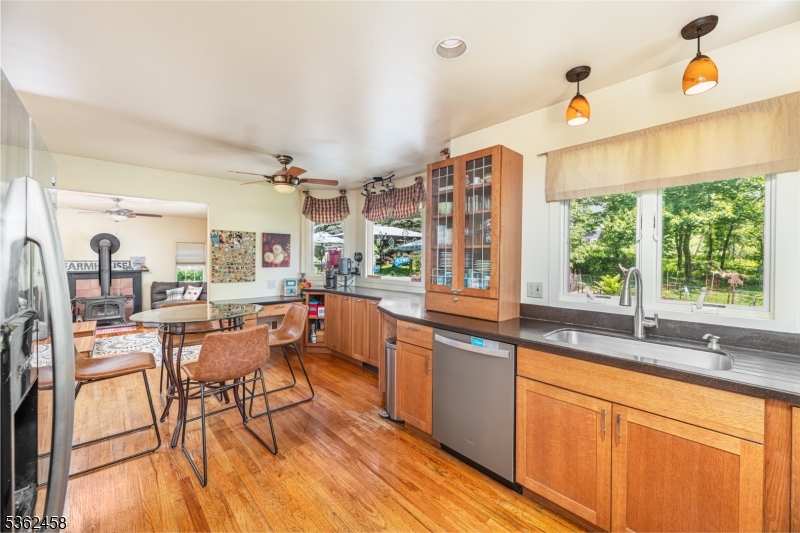 Vernon Twp., New Jersey 07418, United States, 4 Bedrooms Bedrooms, ,3 BathroomsBathrooms,Residential,Coming Soon,165379