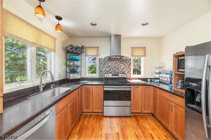 Vernon Twp., New Jersey 07418, United States, 4 Bedrooms Bedrooms, ,3 BathroomsBathrooms,Residential,Coming Soon,165379