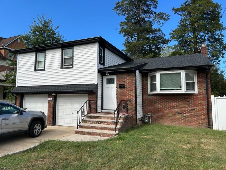 welcome to this spectacular property ,perfect home to live in ,3 bedrooms,2 full bath, great kitchen with great features granita counter top , stainless steel appliance ,lower level has a bonus room that could be use as a home office; Brand new siding and brand new roof, brand new central AC unit .