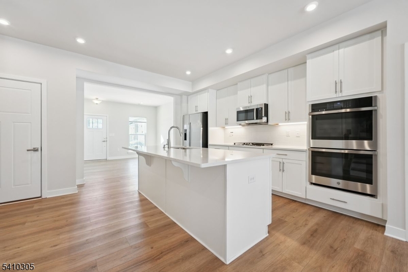 Promanade at Somerset - Residential