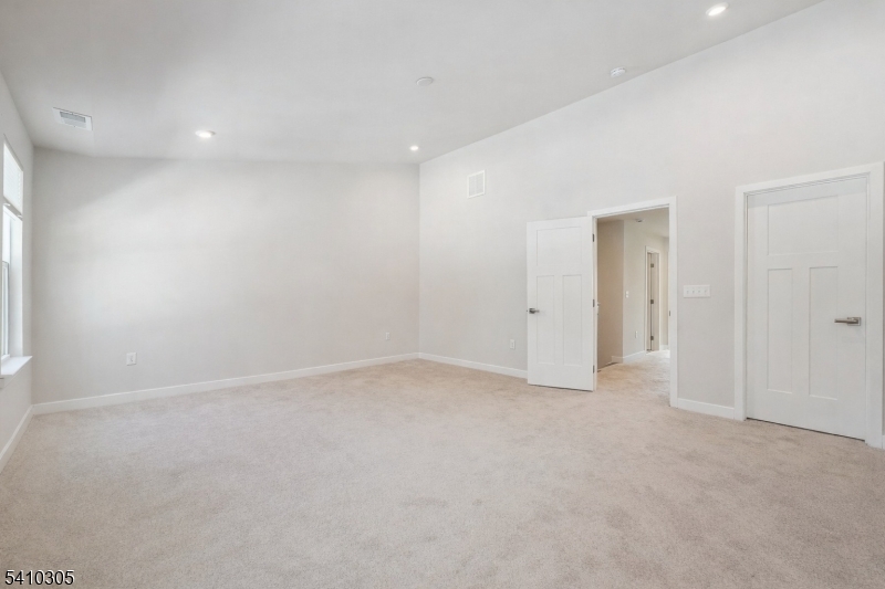 Promanade at Somerset - Residential