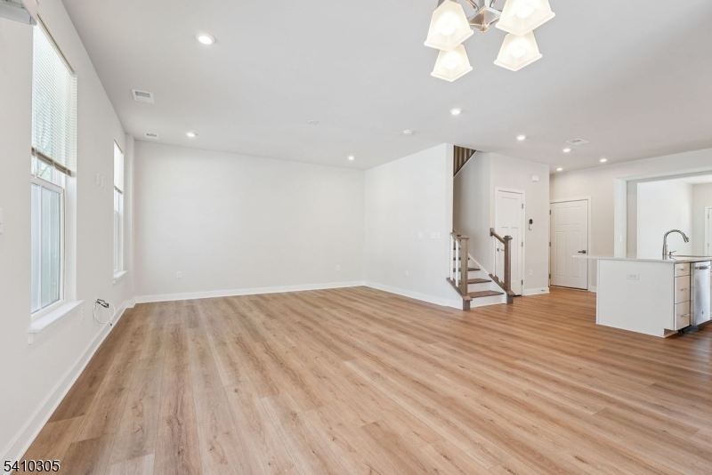 Promanade at Somerset - Residential