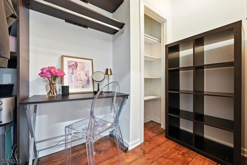 Murray Hill Square - Residential