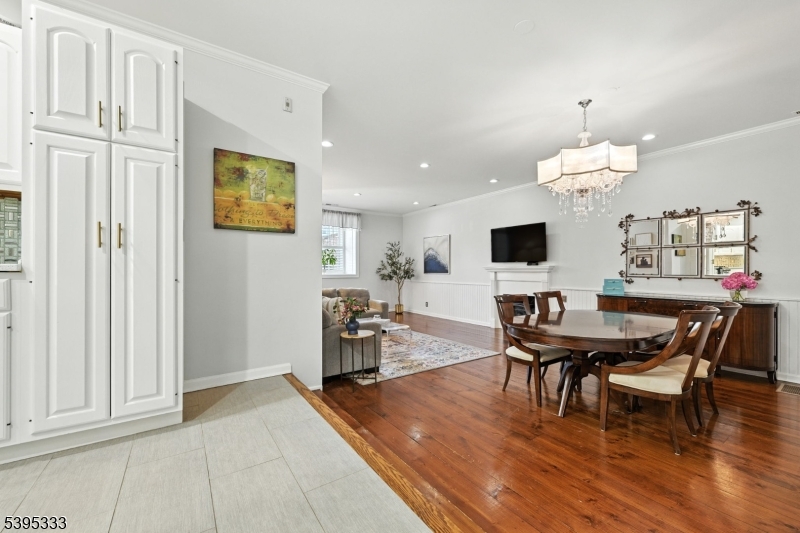 Murray Hill Square - Residential