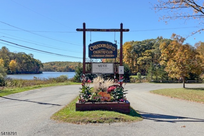 Crandon Lakes - Residential