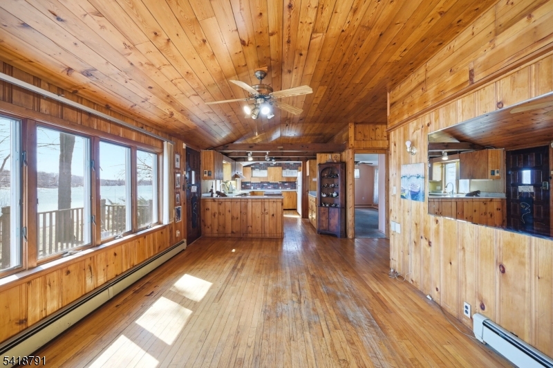 Crandon Lakes - Residential