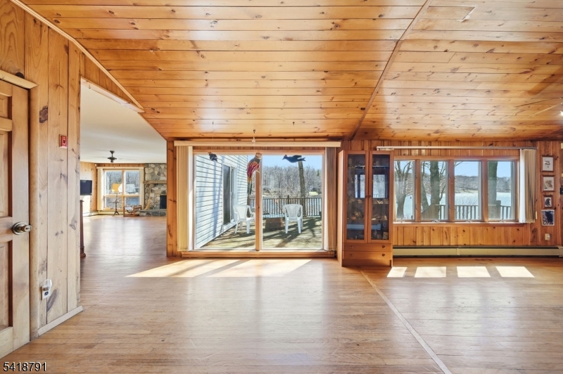 Crandon Lakes - Residential