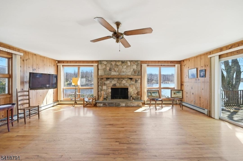 Crandon Lakes - Residential