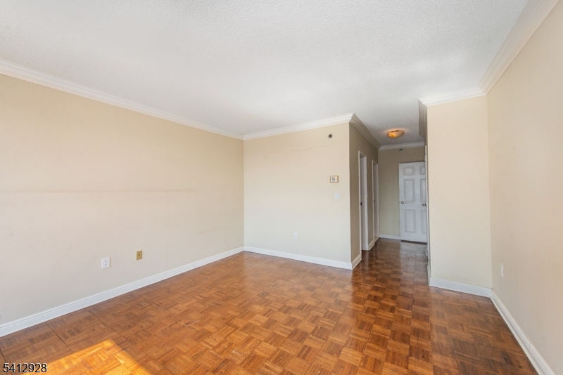 Royal Buckingham - Residential