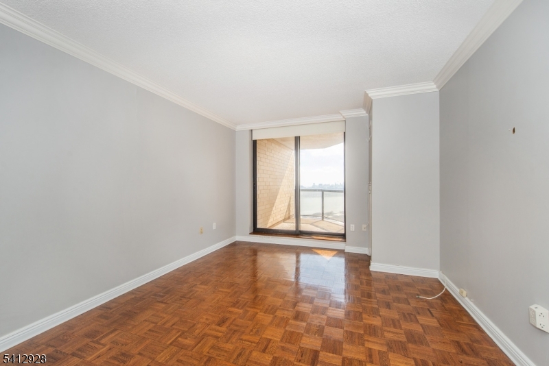 Royal Buckingham - Residential