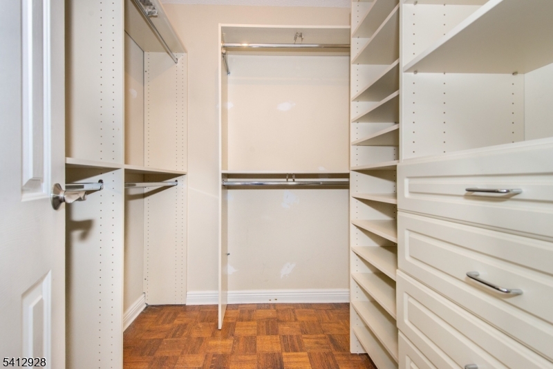 Royal Buckingham - Residential