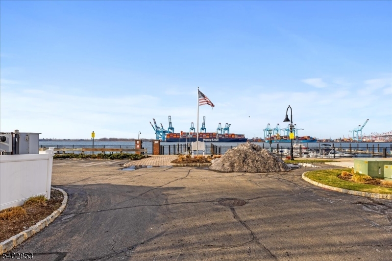 Boatworks - Residential