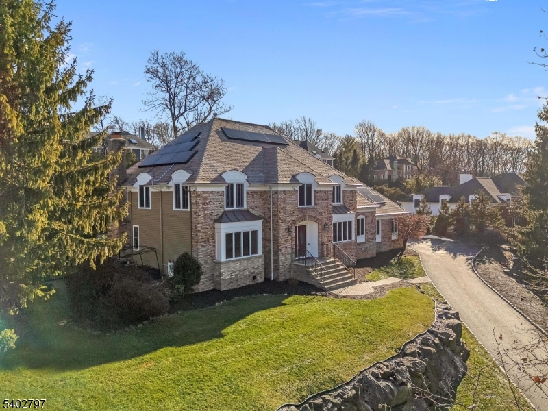 The Summit - Residential