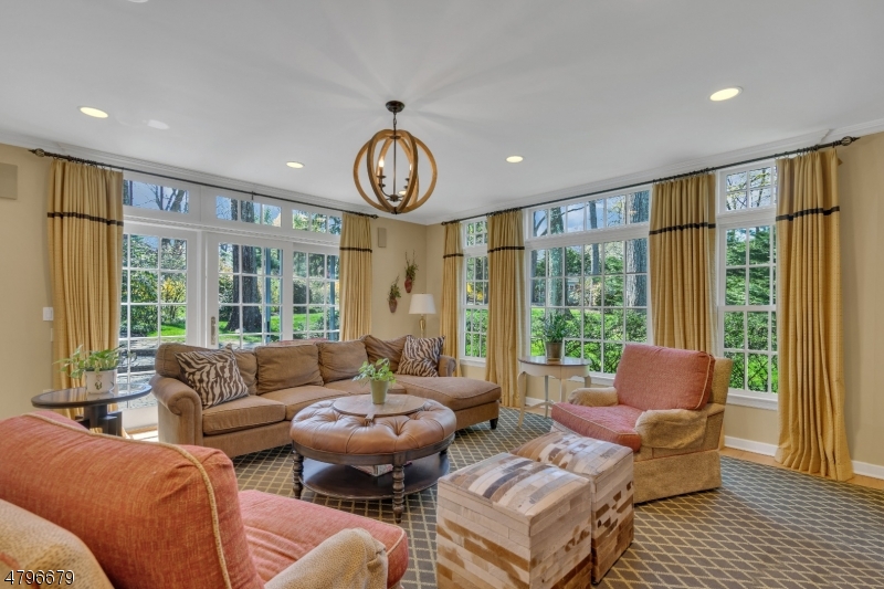 Upper Washington - Residential