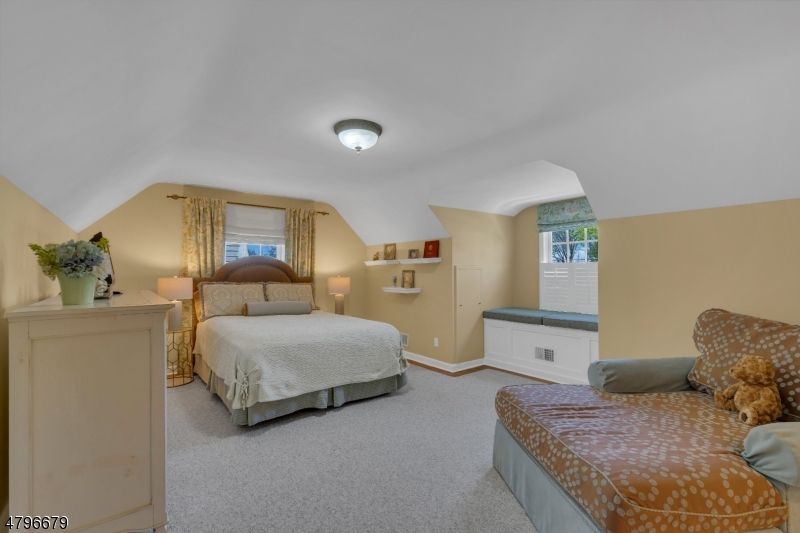 Upper Washington - Residential