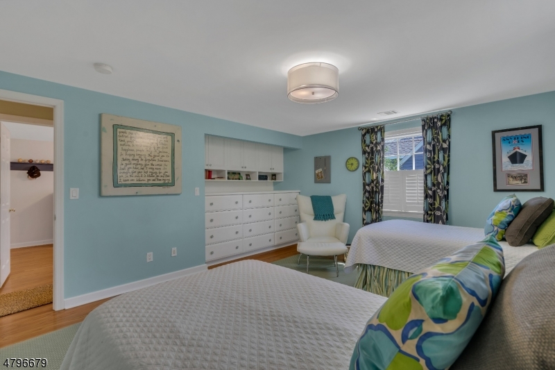 Upper Washington - Residential