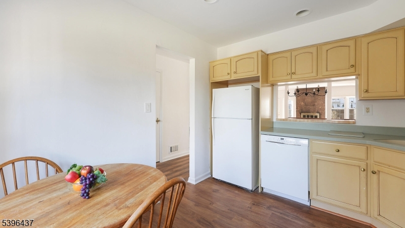 Williamsburg Square - Residential