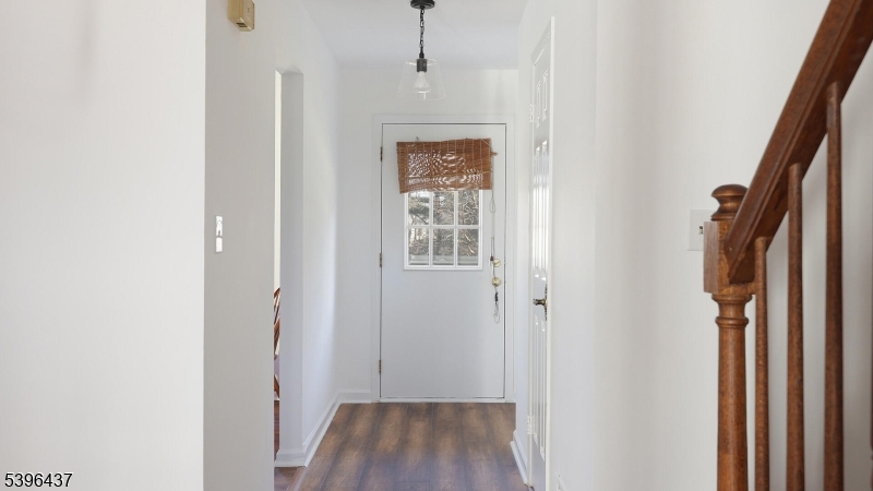 Williamsburg Square - Residential