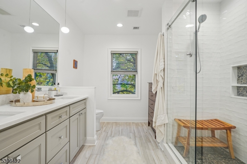 Upper Wyoming - Residential