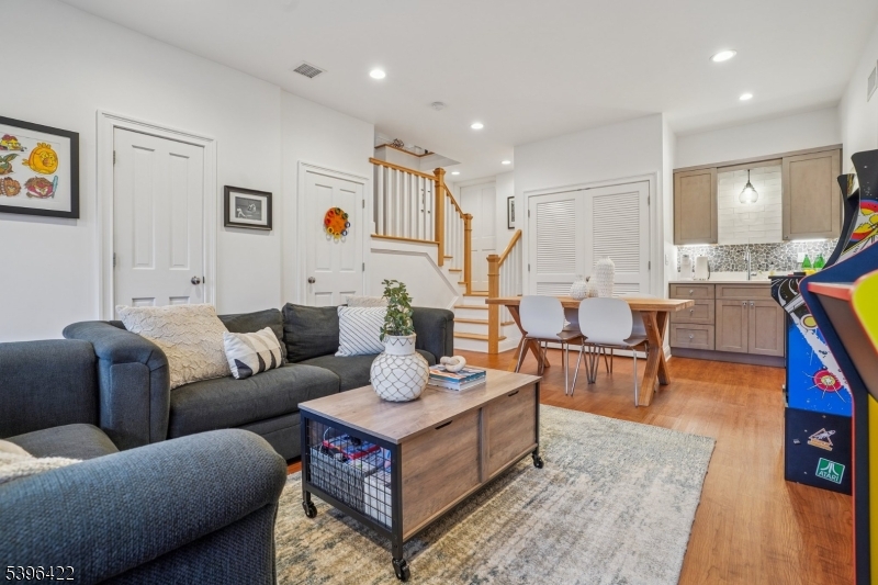 Upper Wyoming - Residential