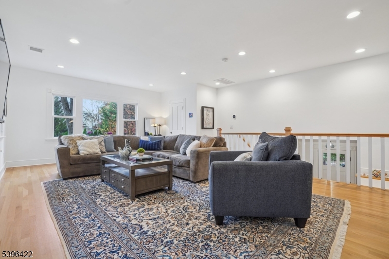 Upper Wyoming - Residential